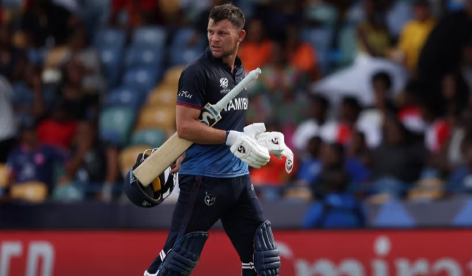 Most Runs Playing as Captain in T20