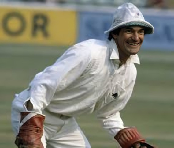 Wicketkeepers with 1000 Runs and 100 Dismissals in Test
